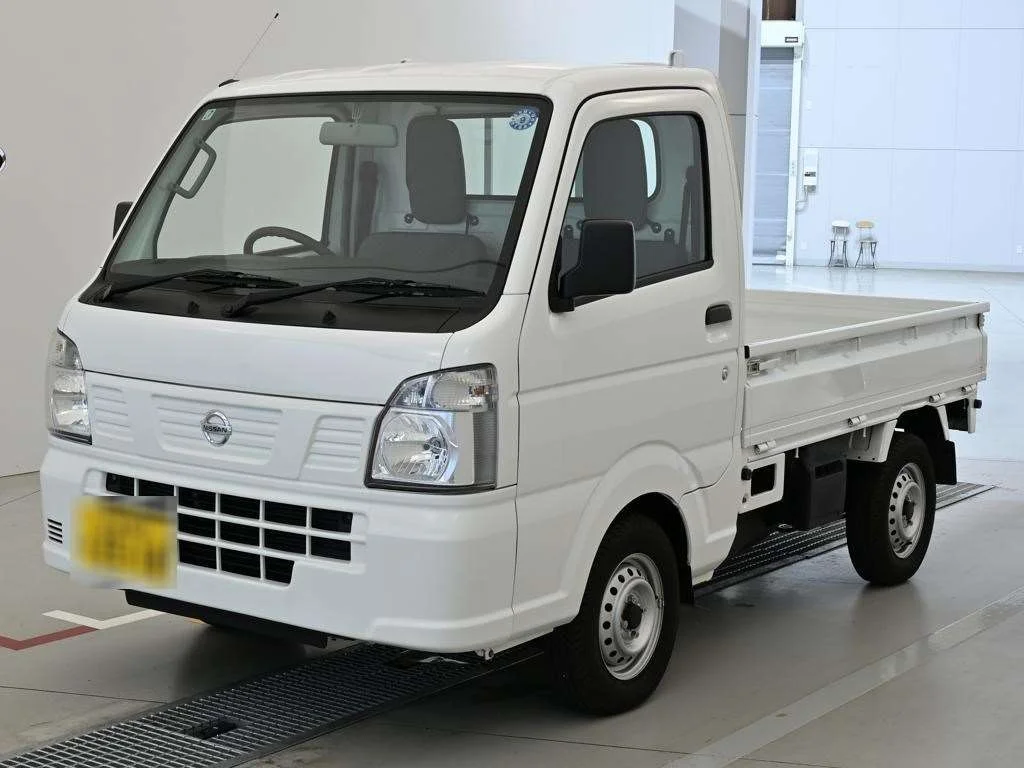 Nissan NT100 Clipper DR16T 2024